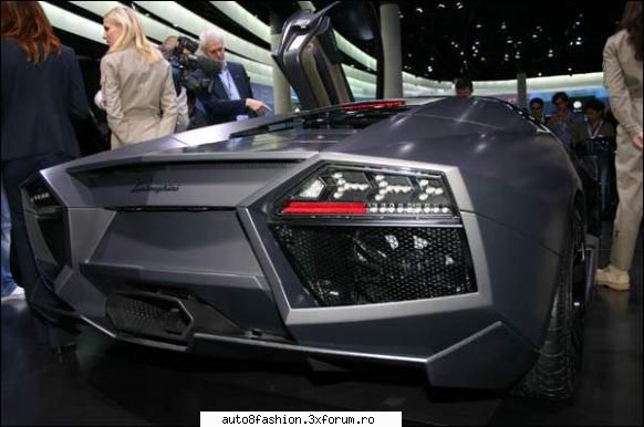 Lamborghini Reventon-un pas catre viitor... - o masina incredibil de atragatoare,dupa care - Stiri Auto-Moto